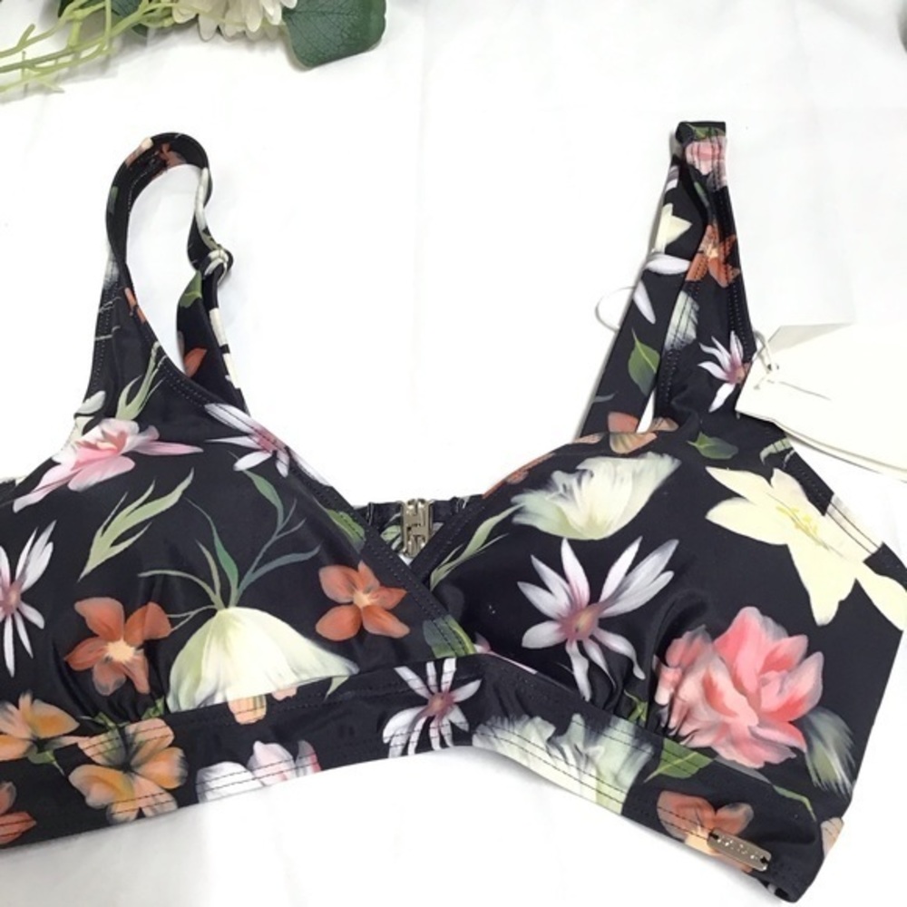 Axesea Bikini Top - Picture 6 of 9